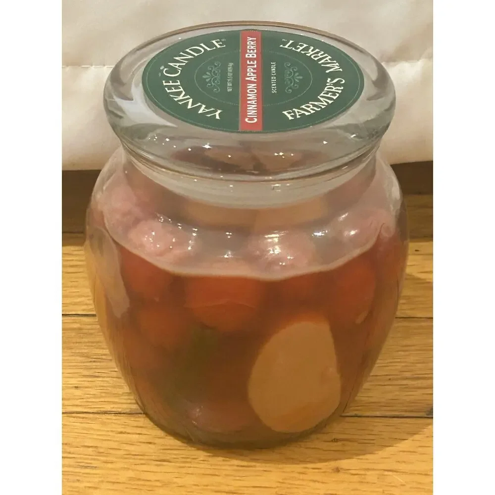 New Yankee Candle Farmer's Market Cinnamon Apple Berry 15.5 oz
